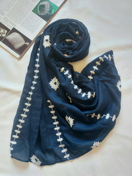 Zahra Embroidered Hijab - Navy