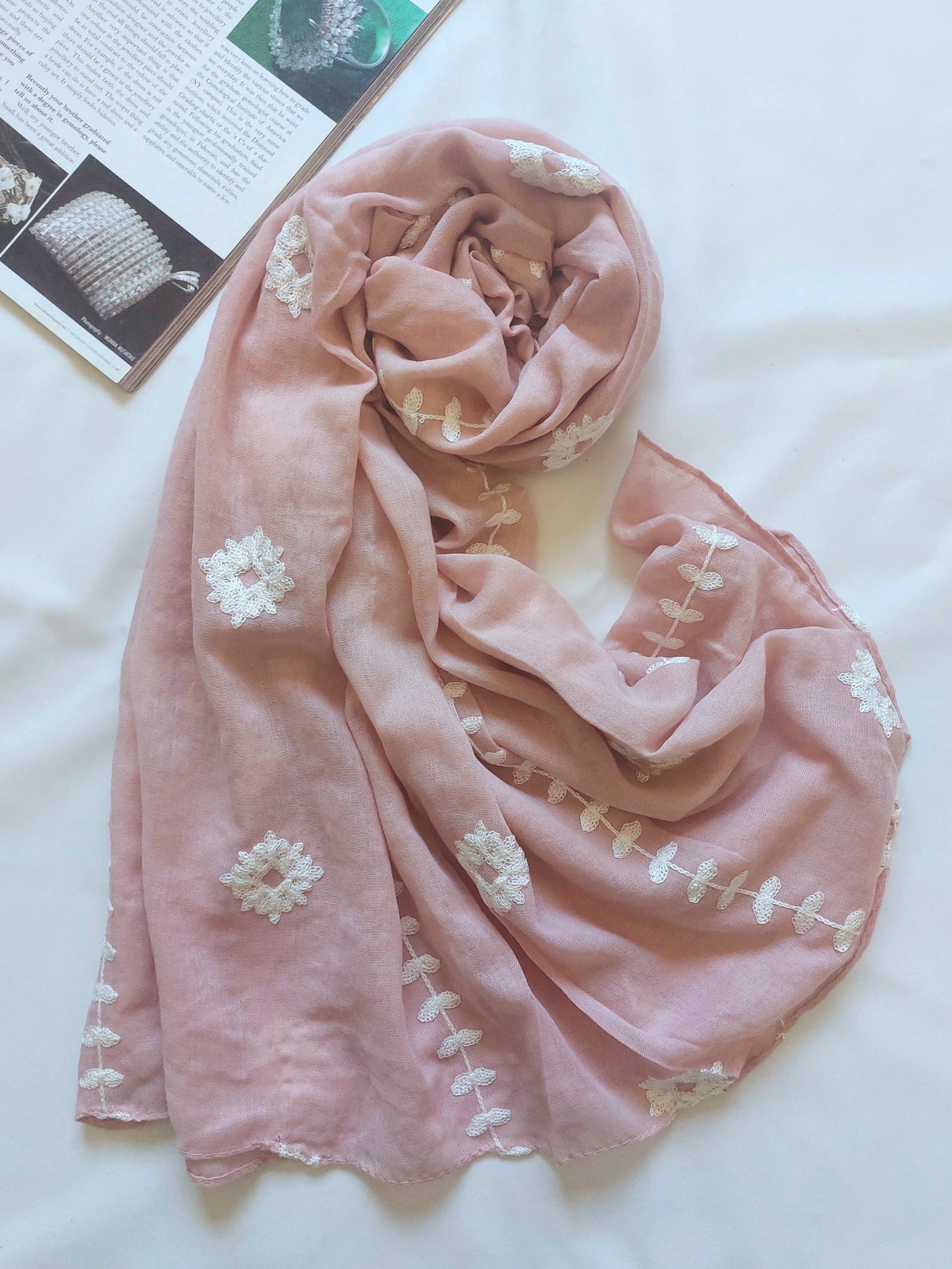 Zahra Embroidered Hijab - Powder Pink